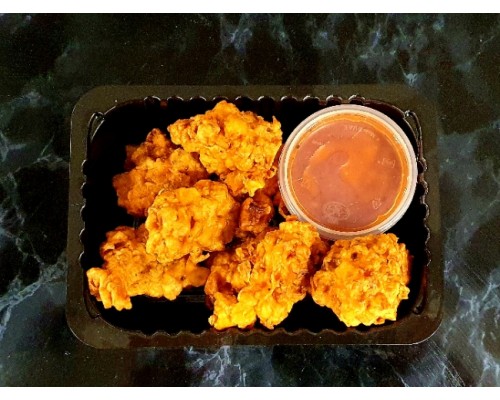 Veg pakora with dip (370g)